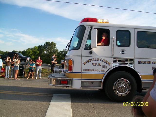 2009 Parade - Winfield's Engine 142